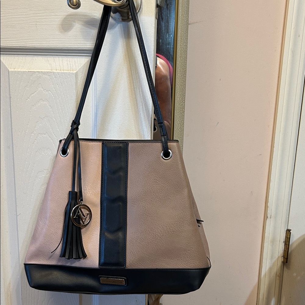 Adrienne Vittadini Black and Tan Shoulder Bag